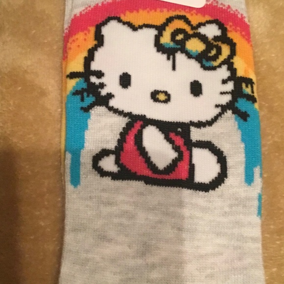 🩷 🆕 Hello Kitty / NWT / Designer No-Show Socks / 1~Pack / Rainbow Motif / 🆕 - Picture 2 of 6